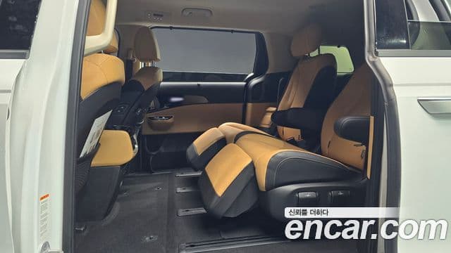 Kia Carnival 2022 — ფოტო 12/20