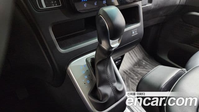Hyundai Staria 2022 — Şəkil 9/20