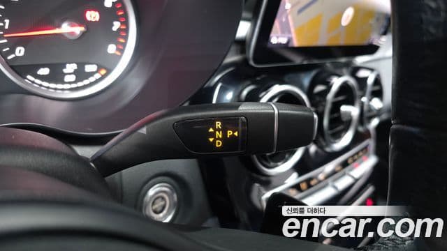 Mercedes-Benz C-Class 2019 — Фото 9/20