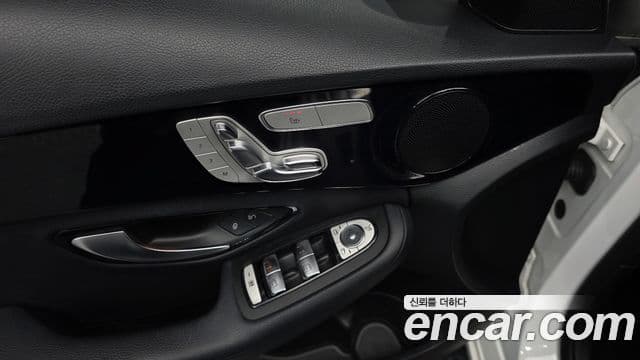 Mercedes-Benz C-Class 2019 — Фото 17/20