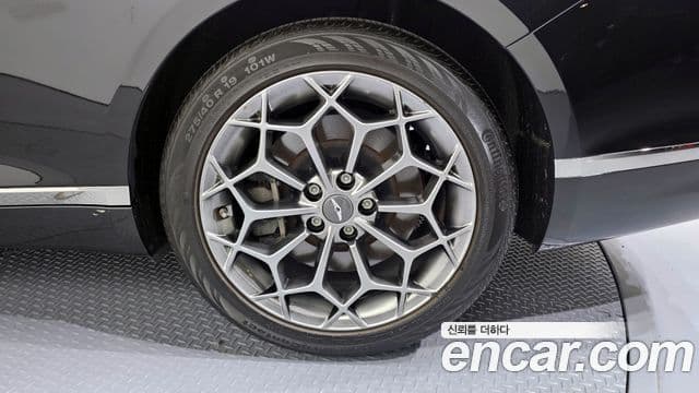 Genesis Electrified G80 2022 — фото 5 из 20