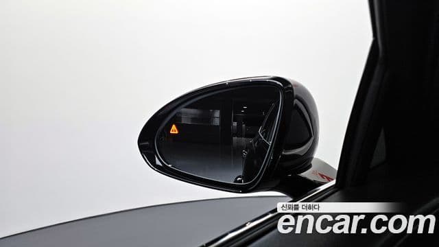 Genesis Electrified G80 2022 — Şəkil 17/20