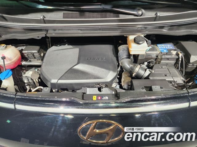 Hyundai Staria 2022 — Photo 12/20