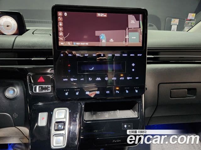 Hyundai Staria 2022 — Photo 13/20