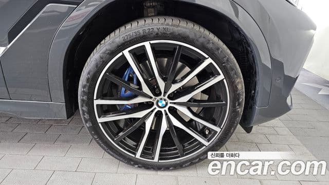 BMW X6 2022 — ფოტო 5/20