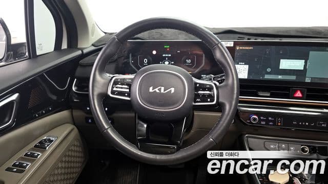 Kia Carnival 2024 — ფოტო 13/20