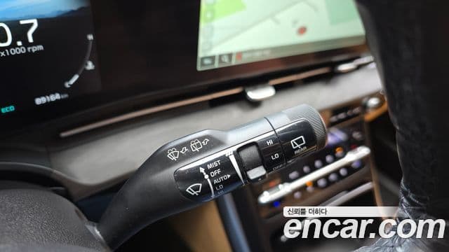 Kia Carnival 2023 — ფოტო 16/20