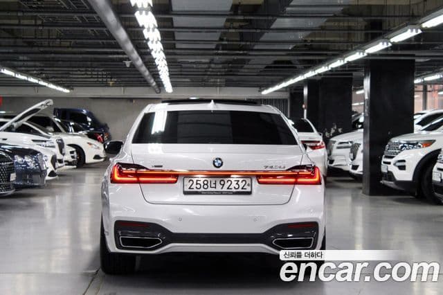 BMW 7 Series 2020 — Photo 20/20