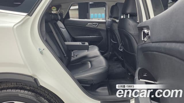 Kia Sportage 2022 — ფოტო 12/20