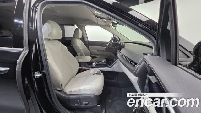 Kia Carnival 2021 — Şəkil 10/20