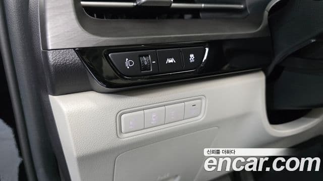 Kia Carnival 2021 — Şəkil 13/20