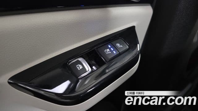 Kia Carnival 2021 — Şəkil 18/20