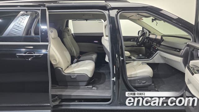 Kia Carnival 2021 — Şəkil 19/20