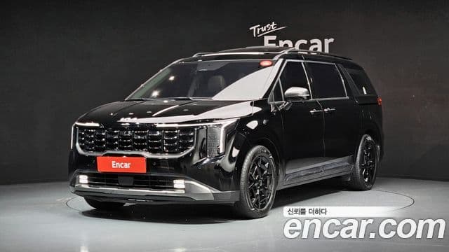 Kia Carnival 2025 — Фото 1/20