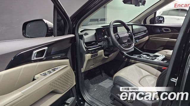 Kia Carnival 2025 — Фото 11/20