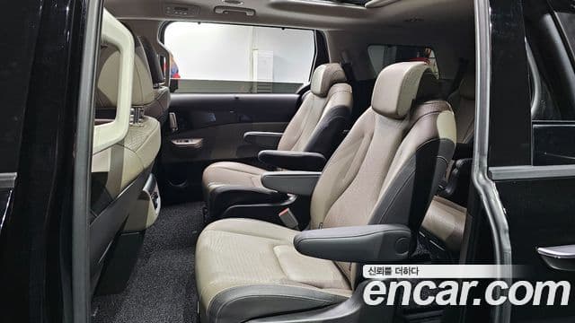 Kia Carnival 2025 — Фото 12/20