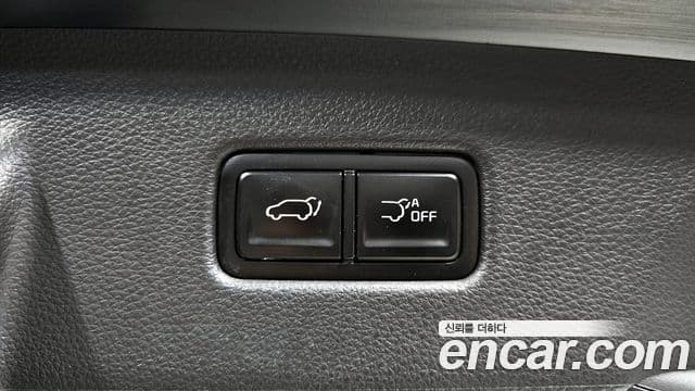 Kia Carnival 2025 — Фото 18/20