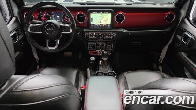 Jeep Wrangler 2022 — Şəkil 7/20