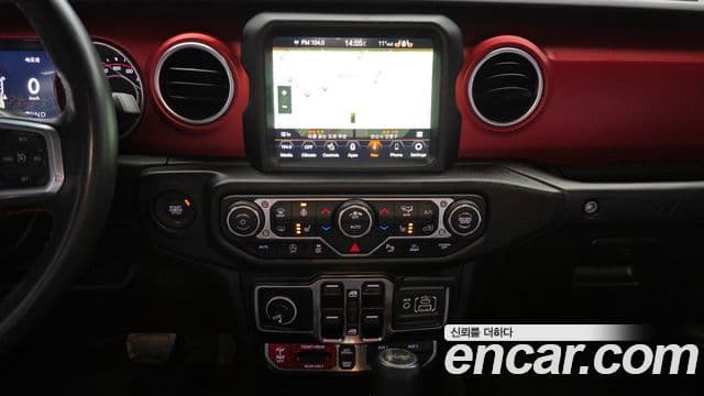 Jeep Wrangler 2022 — Şəkil 16/20