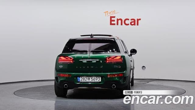 Mini Cooper S Clubman 2021 — ფოტო 4/20
