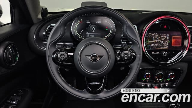 Mini Cooper S Clubman 2021 — ფოტო 13/20
