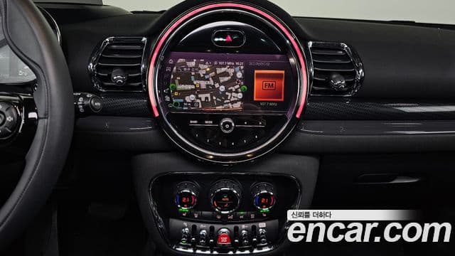 Mini Cooper S Clubman 2021 — ფოტო 14/20