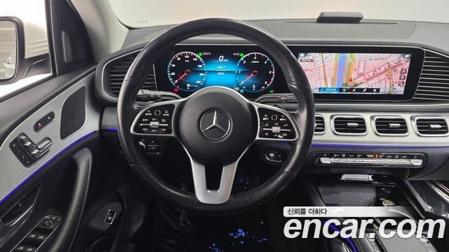 Mercedes-Benz GLE-Class 2019 — ფოტო 13/20