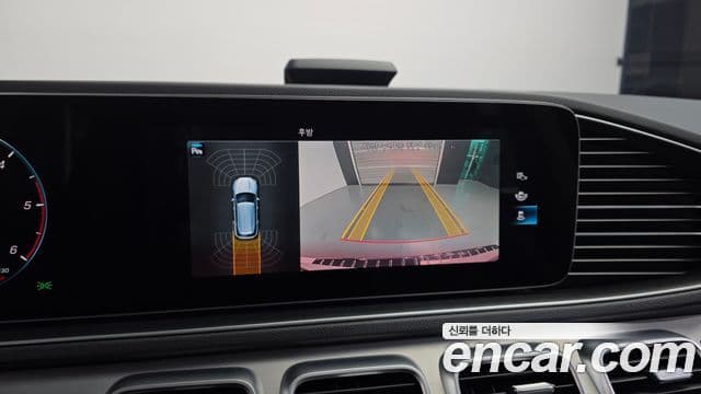 Mercedes-Benz GLE-Class 2019 — ფოტო 16/20