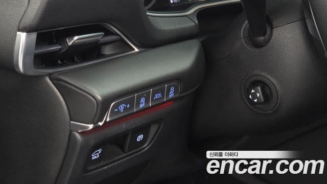 Genesis GV80 2020 — ფოტო 15/20