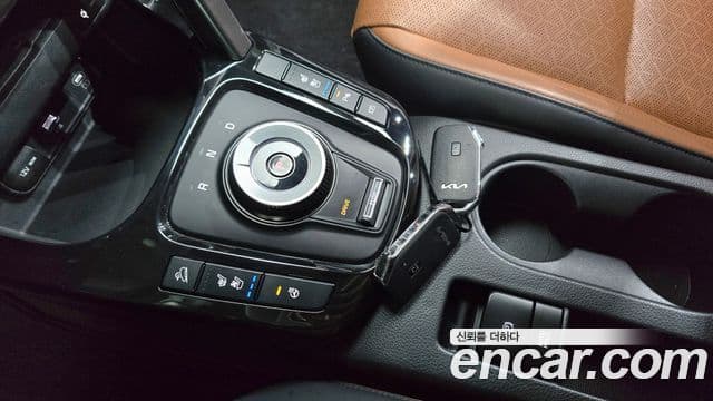 Kia Seltos 2022 — Şəkil 9/20