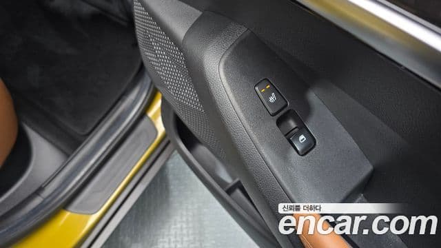 Kia Seltos 2022 — Şəkil 19/20