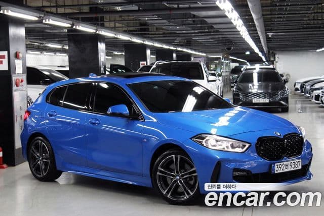 BMW 1 Series 2023 — фото 16 из 20