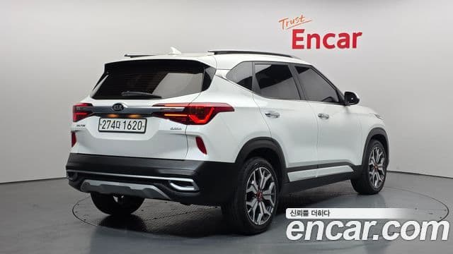 Kia Seltos 2019 — ფოტო 2/20