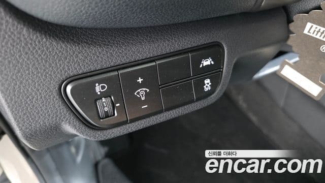 Kia Seltos 2019 — ფოტო 13/20