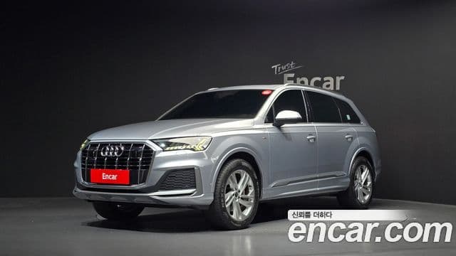 Audi Q7 2021 — Şəkil 1/20