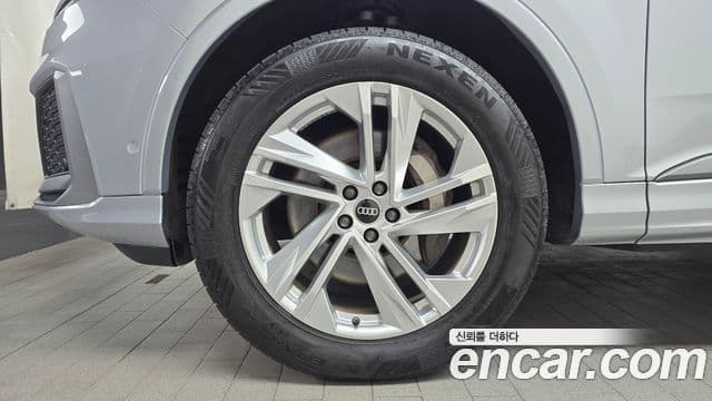 Audi Q7 2021 — Şəkil 5/20