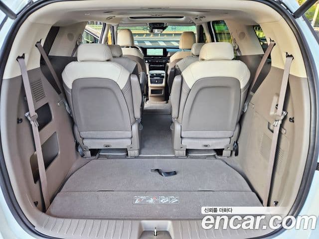 Kia Carnival 2020 — Şəkil 18/20
