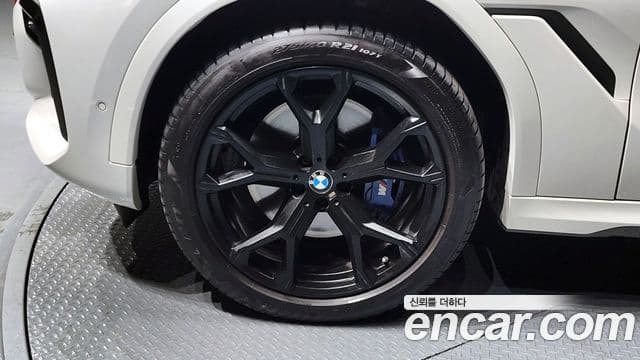 BMW X6 2022 — Şəkil 10/20