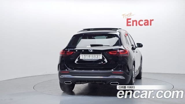 Mercedes-Benz GLA-Class 2021 — Şəkil 4/20