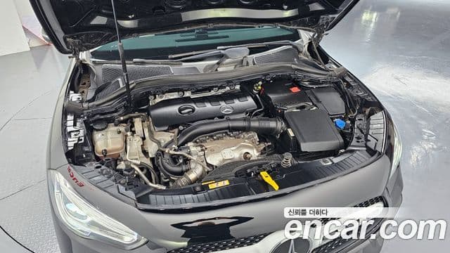 Mercedes-Benz GLA-Class 2021 — Şəkil 6/20