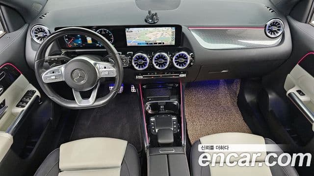 Mercedes-Benz GLA-Class 2021 — фото 7 из 20