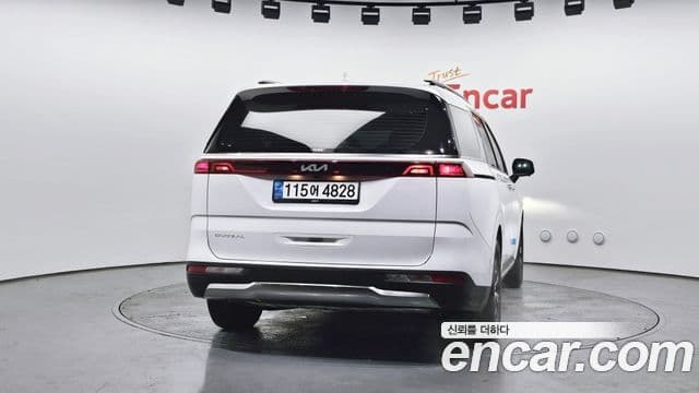 Kia Carnival 2023 — Şəkil 4/20