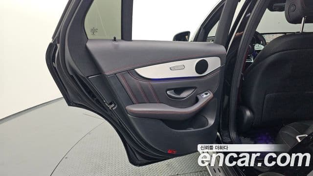 Mercedes-Benz GLC-Class 2022 — ფოტო 23/36