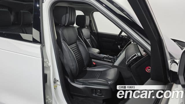 Land Rover Discovery 5 2019 — Şəkil 11/20