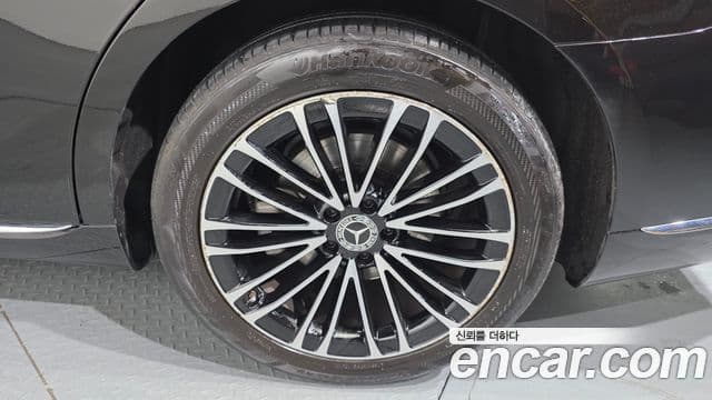 Mercedes-Benz S-Class 2021 — Photo 28/31