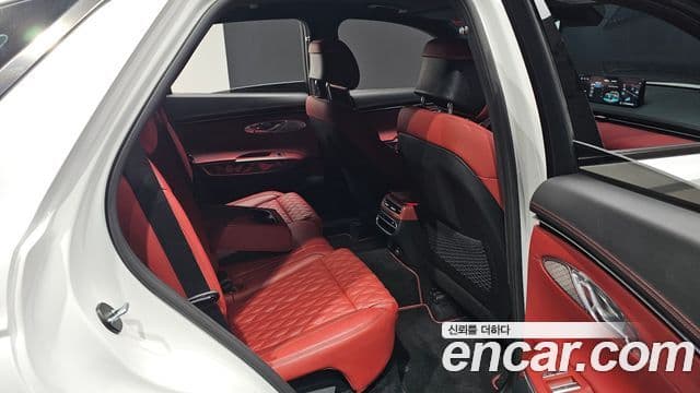 Genesis GV70 2022 — ფოტო 3/33