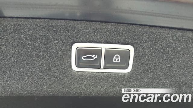 Genesis G90 2022 — Photo 2/30