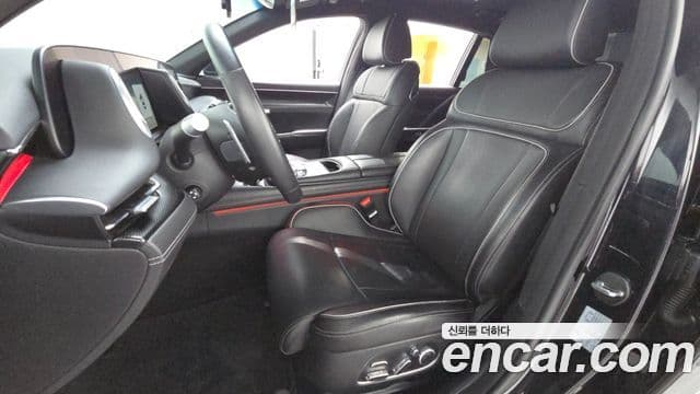 Genesis G90 2022 — Photo 15/30