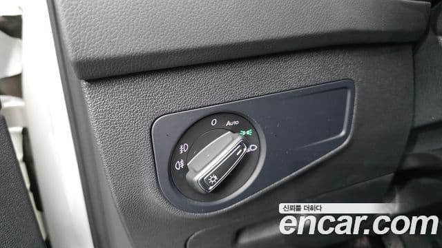 Volkswagen Tiguan 2020 — Şəkil 16/20