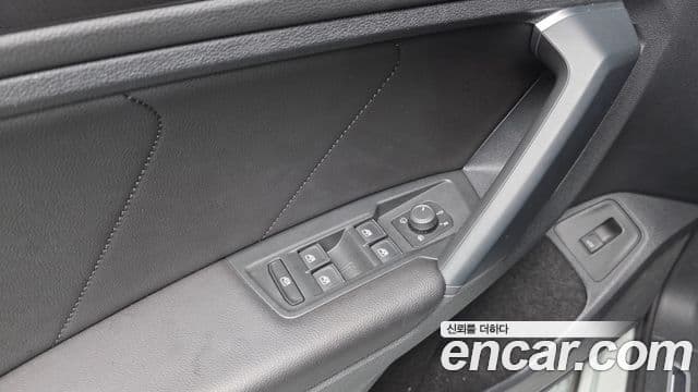 Volkswagen Tiguan 2020 — Şəkil 18/20